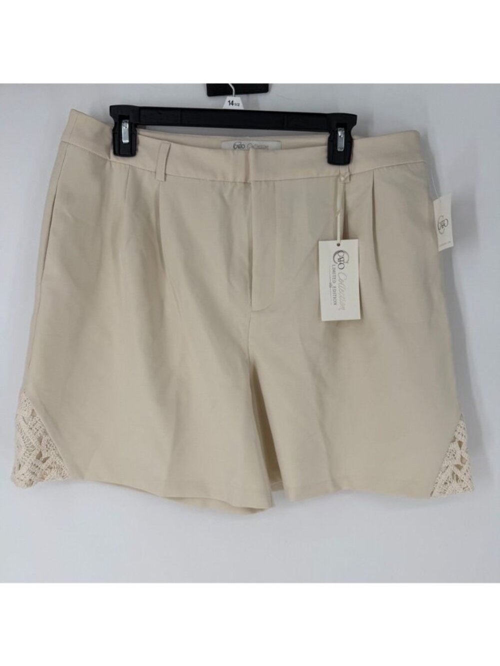 Cato Creme Crochet Shorts Women Size 16 Limited Edition